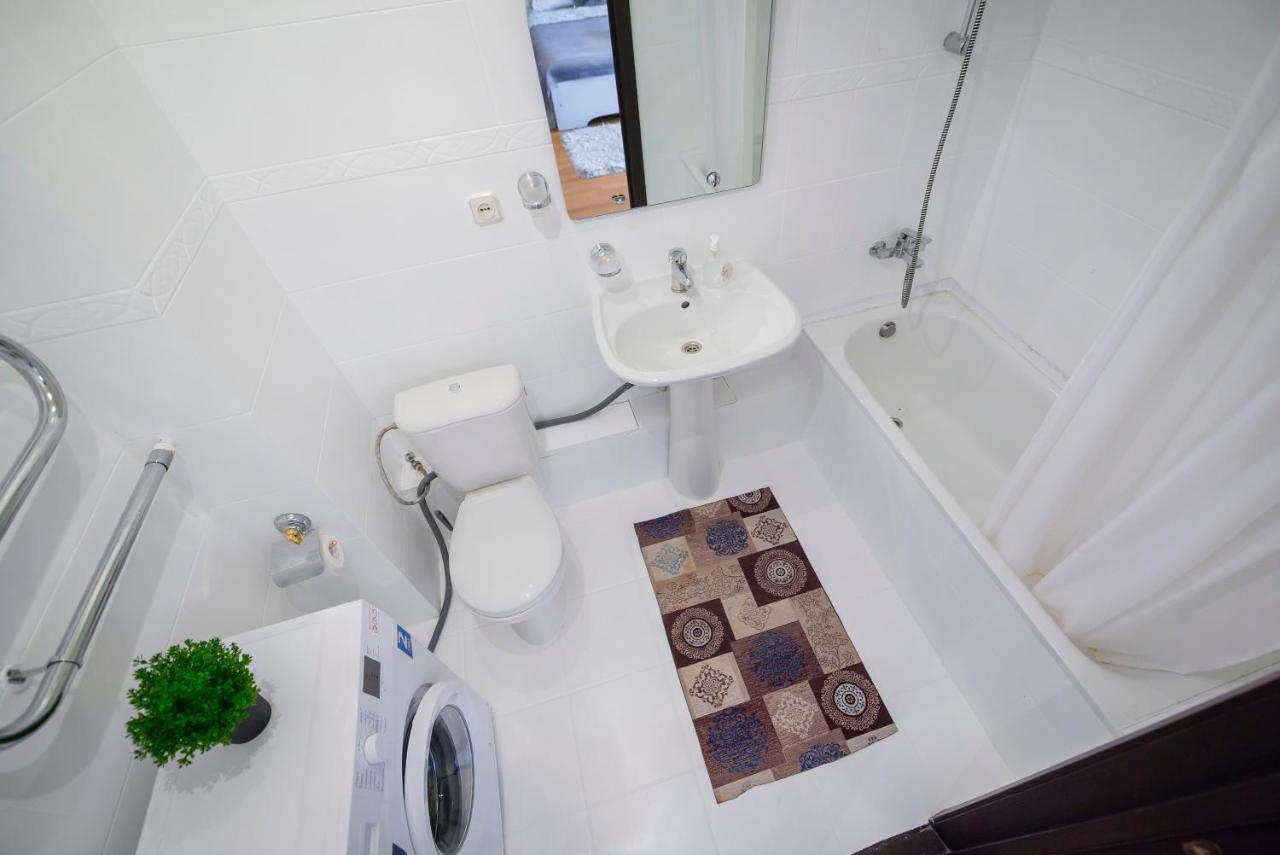 Самал на проспекте Ленина Apartment Алма Ата Екстериор снимка